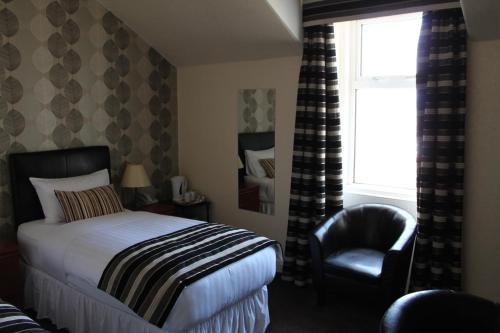 The Kirkwall Hotel - image 9