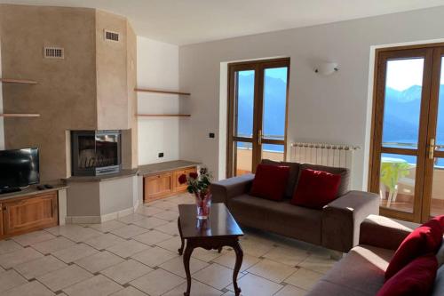 Cozy House on Iseo lake