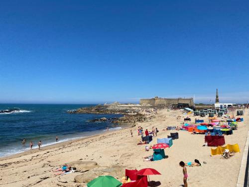  Cozy Beach Front with Rooftop in Vila do Conde