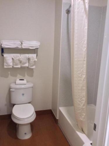 King Suite with Spa Bath