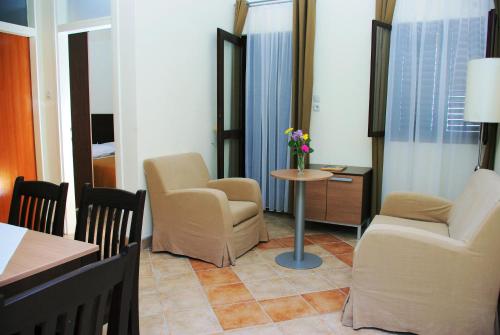 Hotel Priscapac Resort & Apartments