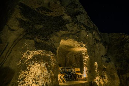 Cappadocia Ennar Cave - main image