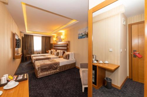 Regno Hotel Room Type - Standard Triple Room