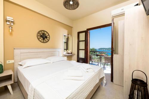 Pension Sotiria chambre d'hôte Koínyra