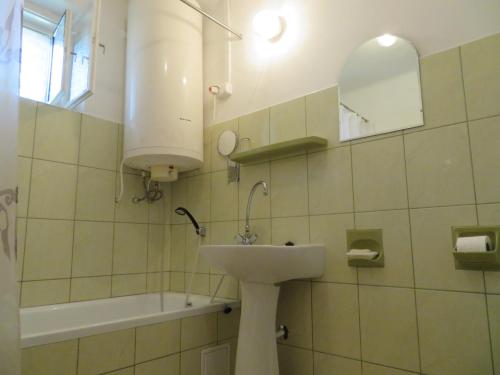 Bathroom, Csanyi vendeghaz in Kiskunmajsa