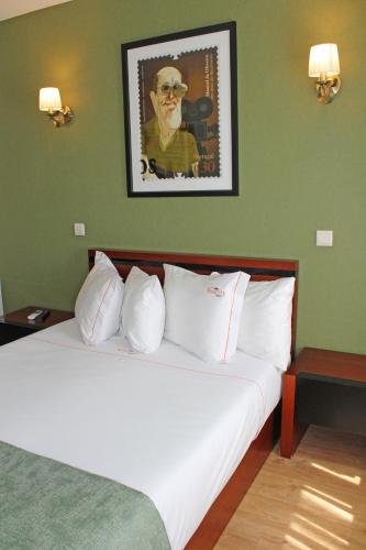 Double Room image 7