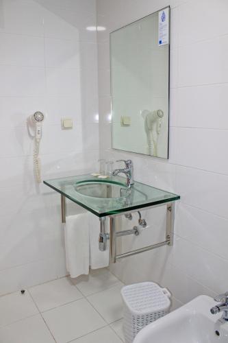 Superior Double Room image 8