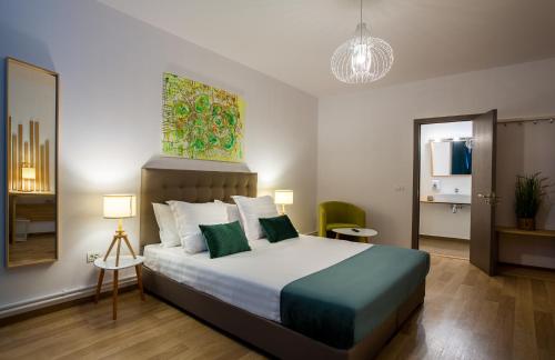 1 queen bed