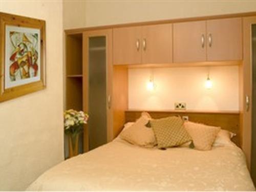 Arrandale House - image 7