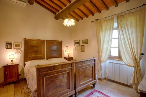 Apartment with Terrace image 7