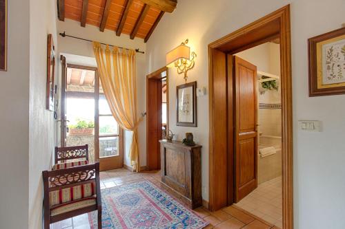 Apartment with Terrace image 10