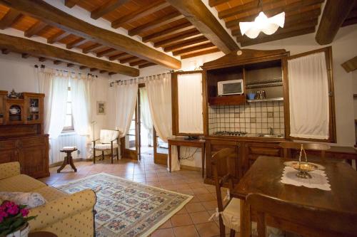 One-Bedroom Apartment room in La Renaia