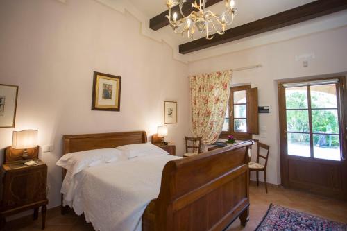Double Room image 5