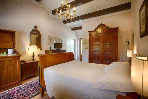 Double Room image 7