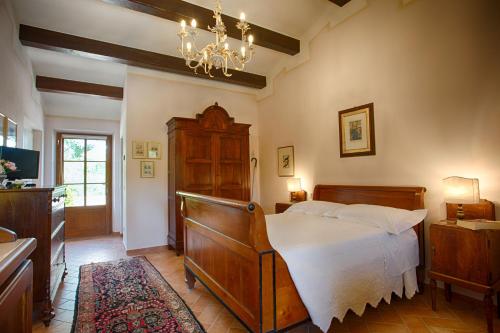 Double Room image 8