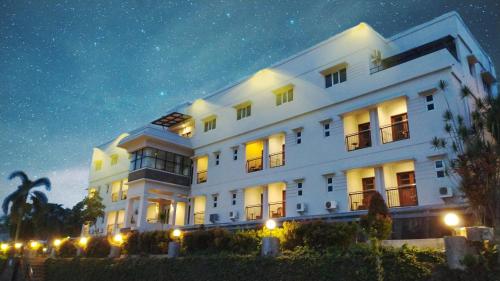 Vue extérieure, Kuraya Hotel Residence near Temple Thay Hin Bio