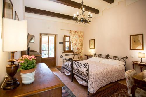 Budget Double or Twin Room image 5