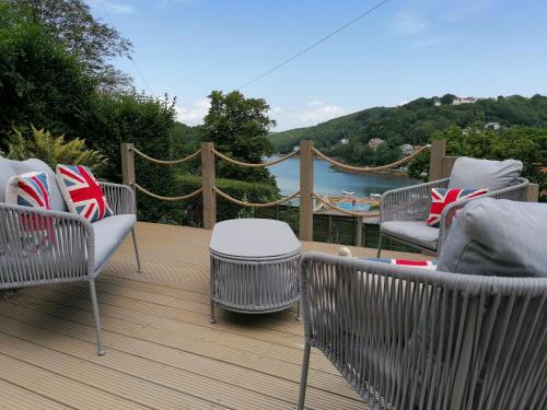 Schooner Point Guest House – Looe