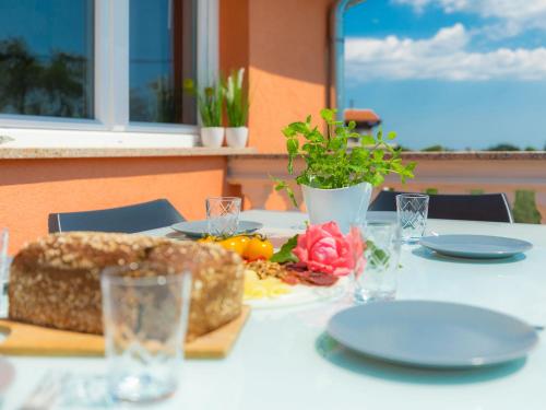 Holiday Home Neja by Interhome in Loborika