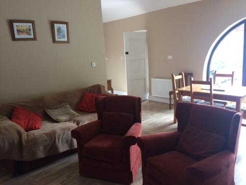 Broadford Nursery and Garden Centre -Walkers Lodge in Broadford