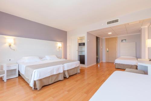 馬略卡島太陽神公寓酒店 (Helios Mallorca Hotel & Apartments) in 馬略卡