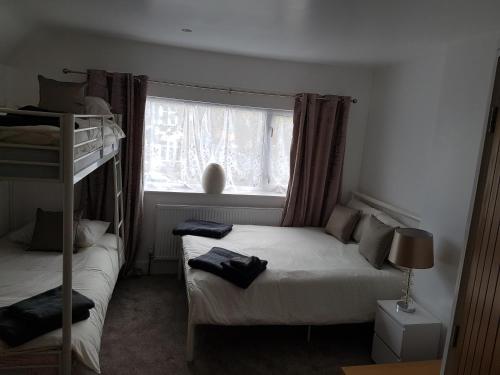 Deluxe Family Room image 2