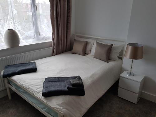 Deluxe Family Room image 6