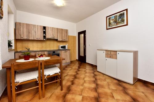 Apartmani Irena Arvaj