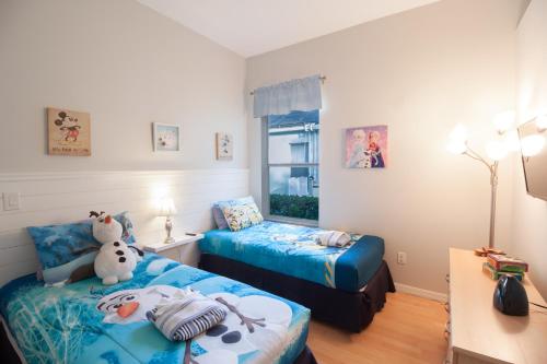 Lovely Holiday Home With Private Pool & Jacuzzi - image 4