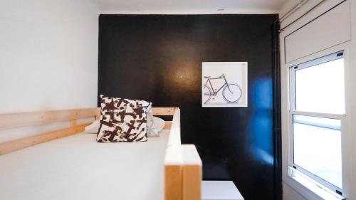 Bed&Bcn Sant Andreu - image 10