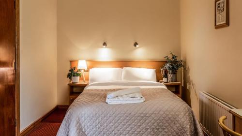 Holiday Hotel - image 10