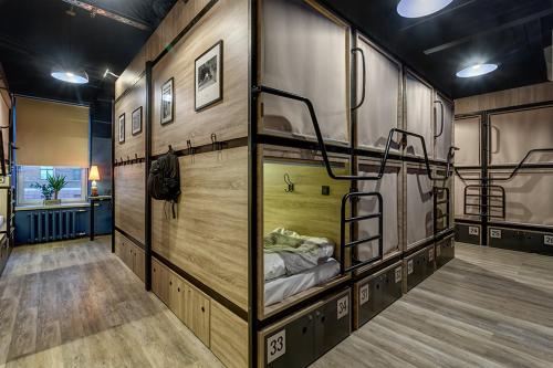 4U Capsule Hotel - image 12
