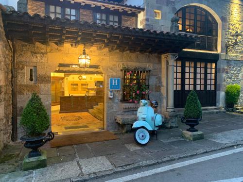 Hotel Santillana, Santillana del Mar bei Viérnoles