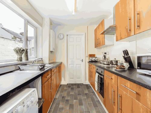 Fasiliti, Townhouse @ 62 Samuel Street Crewe in Crewe