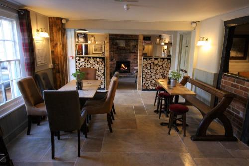 The Carpenters Arms - image 4
