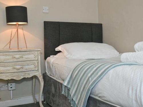 Lansdowne Strand Hotel - image 2