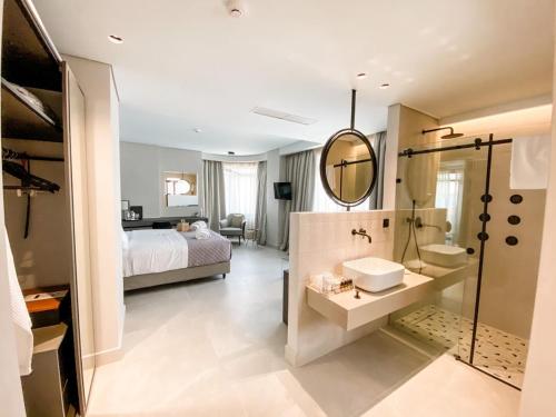 Royalty Hotel Athens - image 4