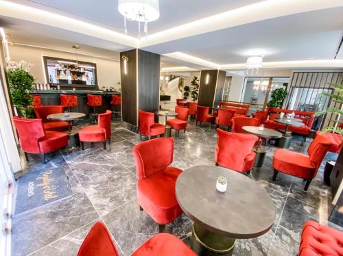 Royalty Hotel Athens - image 12