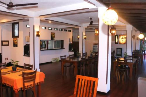 餐廳, Seafood Restaurant and Motel in 唐加勒