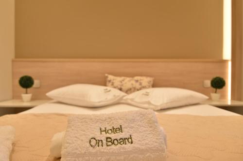 On Board Luxury Studios – Sarti, MO