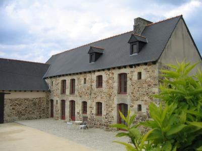 MANOIR DE LA VALLEE MARTIN gîte à louer Trévron