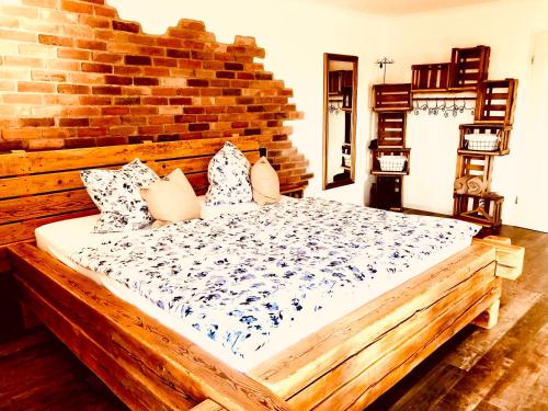 Gästehaus Annel - Apartment - Niederhorbach