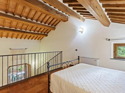 Stunning Apartment in Perugia with shared Pool - image 5