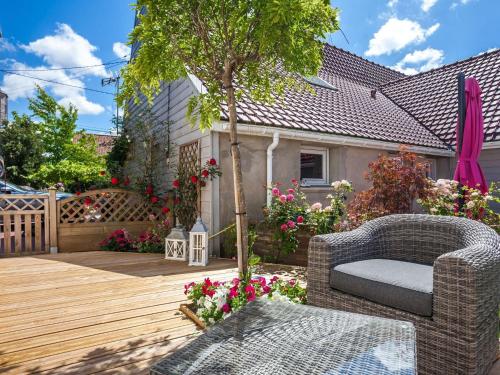 Cosy Apartment in Eperlecques with Fireplace