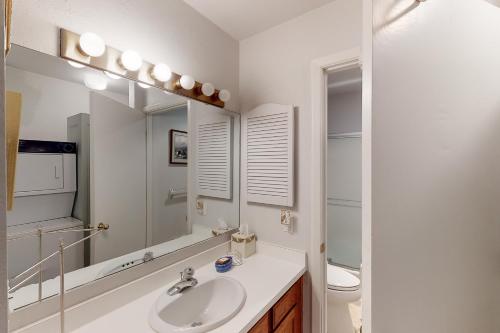 Elkhorn Hideaway - image 5