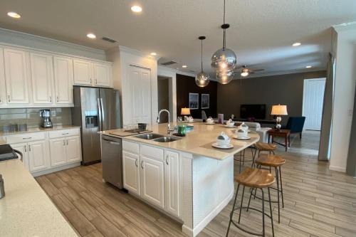 3840 Supreme Villa 6Bd Private Pool and Game Room in Kissimmee, USA