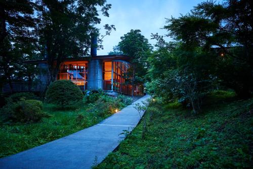 Hakone Retreat Fore