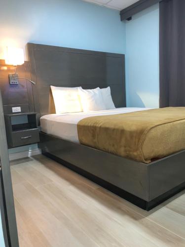 Airport Suites Hotel