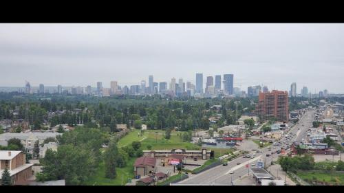 Canadas Best Value Inn Chinook Station