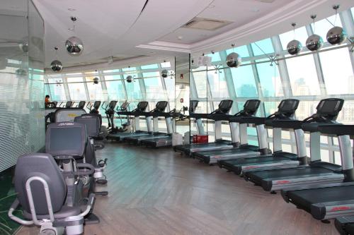 Oriental Riverside Bund View Hotel (Shanghai International Convention Center), Shanghai (Foto 9)